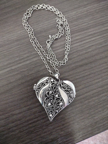 Filigree Heart Stash Pendant Necklace - Kate's Candles Co.