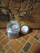 Black Timber Soy Candle – Rugged Outdoor Scent with Black Musk, Oakmoss & Vanilla