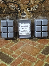Black Timber Soy Wax Melts – Rugged Outdoor Fragrance with Black Musk & Oakmoss