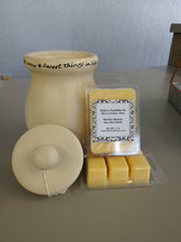 Hunny Bunny Honey Candle - Kate's Candles Co. Soy Candles